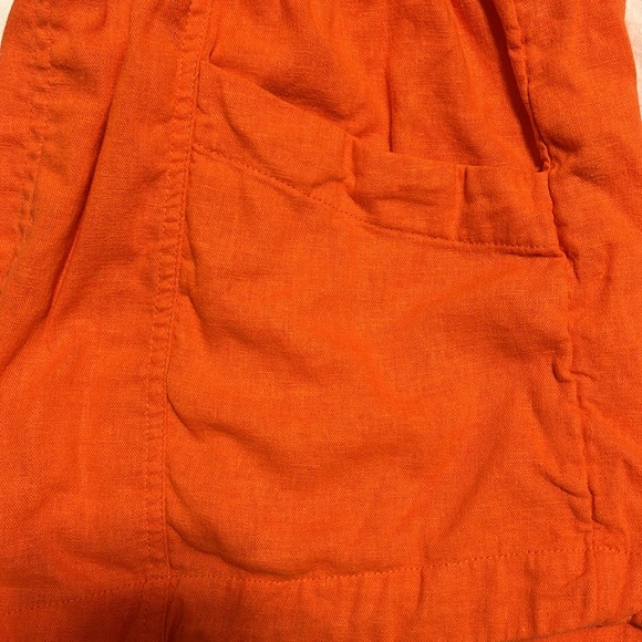A New Day orange paperbag shorts. Size medium. NWOT - Picture 4 of 4